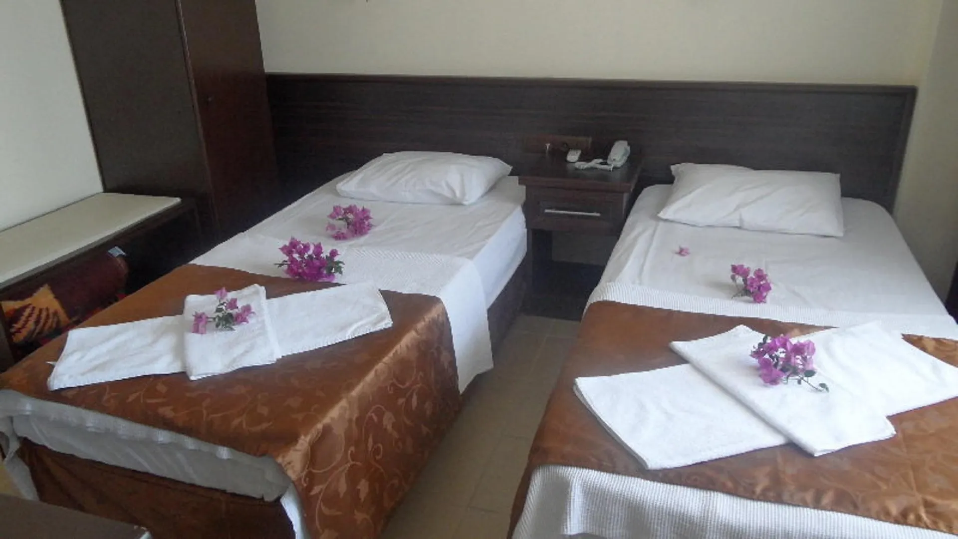Hotel Green Palm 말마리스