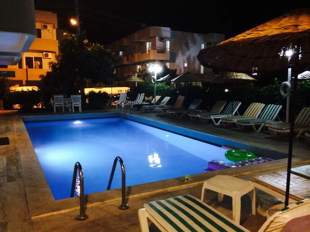 Hotel Green Palm 말마리스