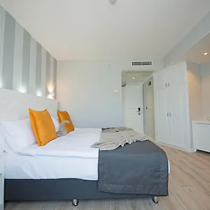 Motto Premium Hotel