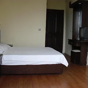 Anerissa Мармарис